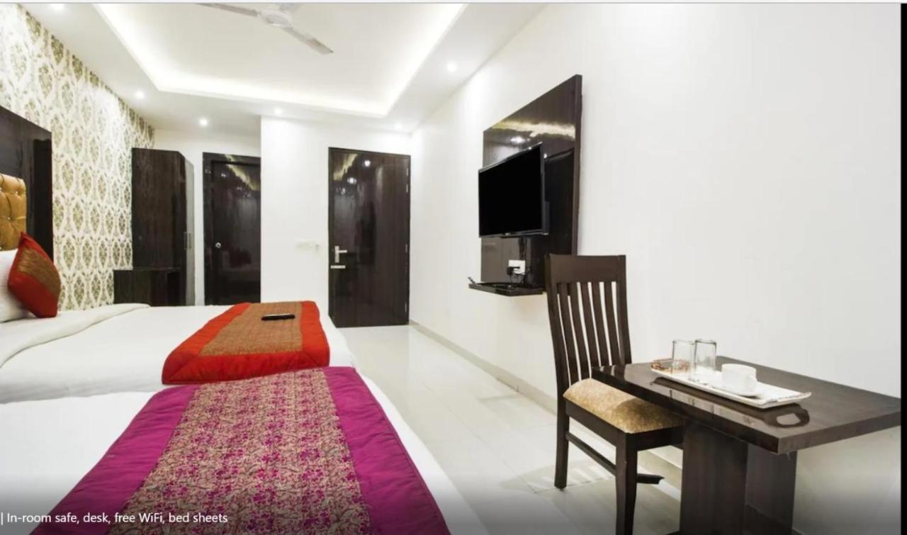 Hotel Iconic Near Delhi Igi International Airport นิวเดลี ภายนอก รูปภาพ
