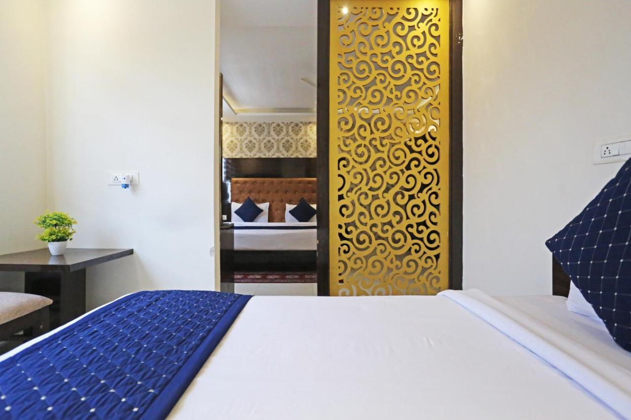 Hotel Iconic Near Delhi Igi International Airport นิวเดลี ภายนอก รูปภาพ