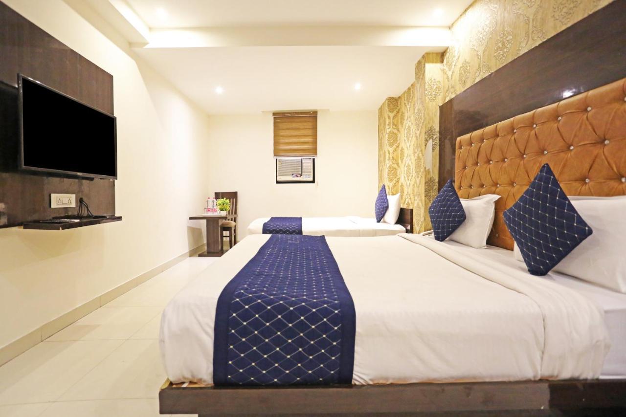 Hotel Iconic Near Delhi Igi International Airport นิวเดลี ภายนอก รูปภาพ