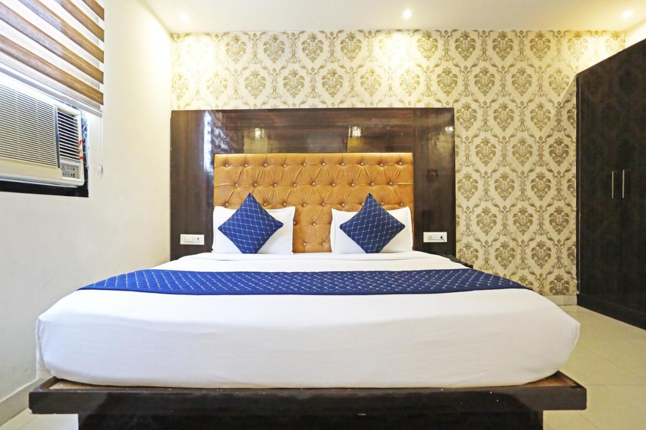 Hotel Iconic Near Delhi Igi International Airport นิวเดลี ภายนอก รูปภาพ