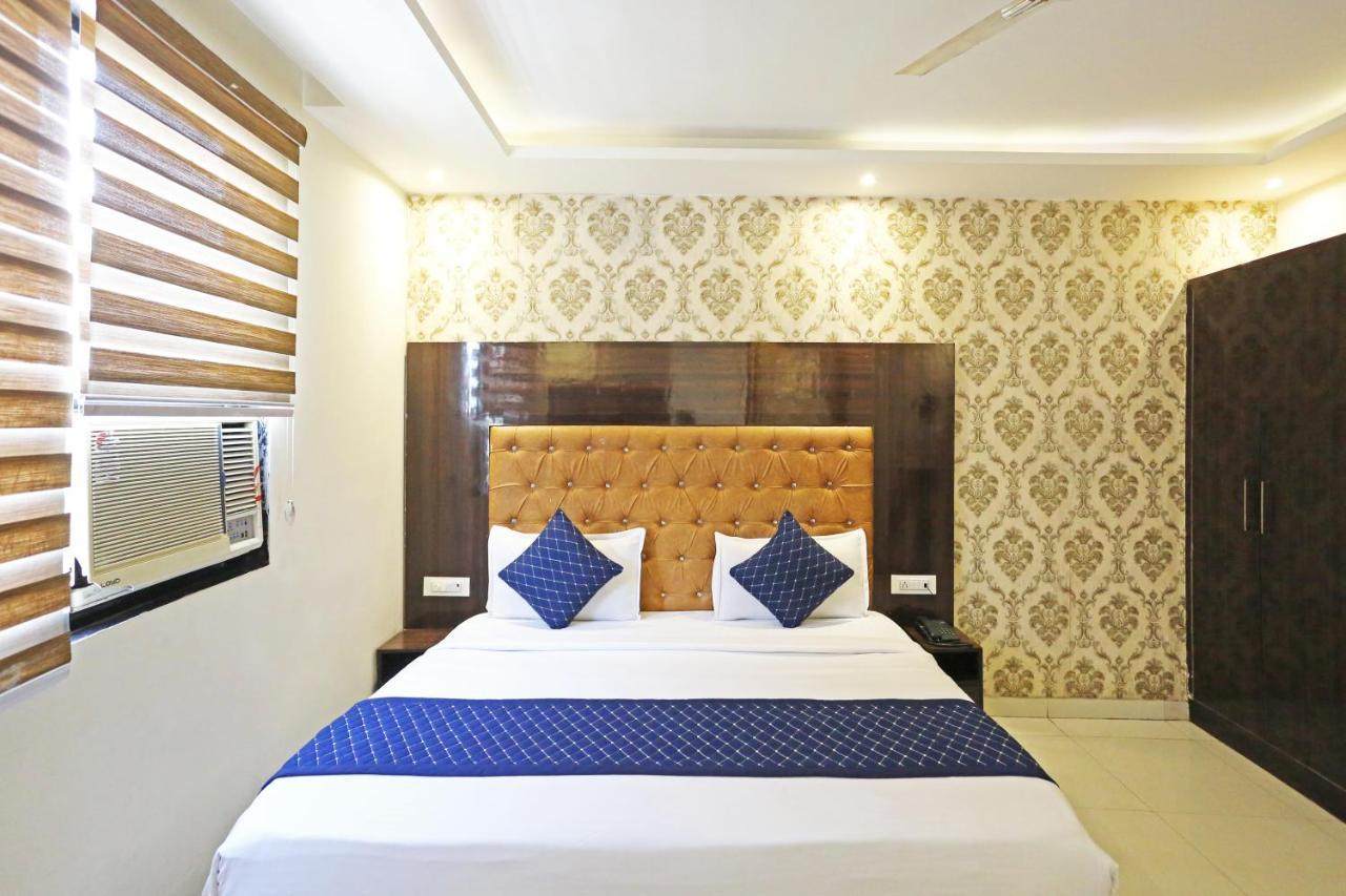 Hotel Iconic Near Delhi Igi International Airport นิวเดลี ภายนอก รูปภาพ