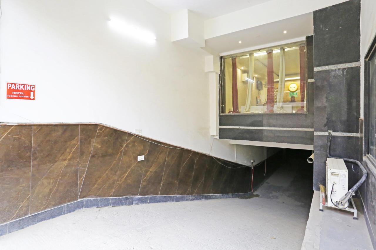 Hotel Iconic Near Delhi Igi International Airport นิวเดลี ภายนอก รูปภาพ