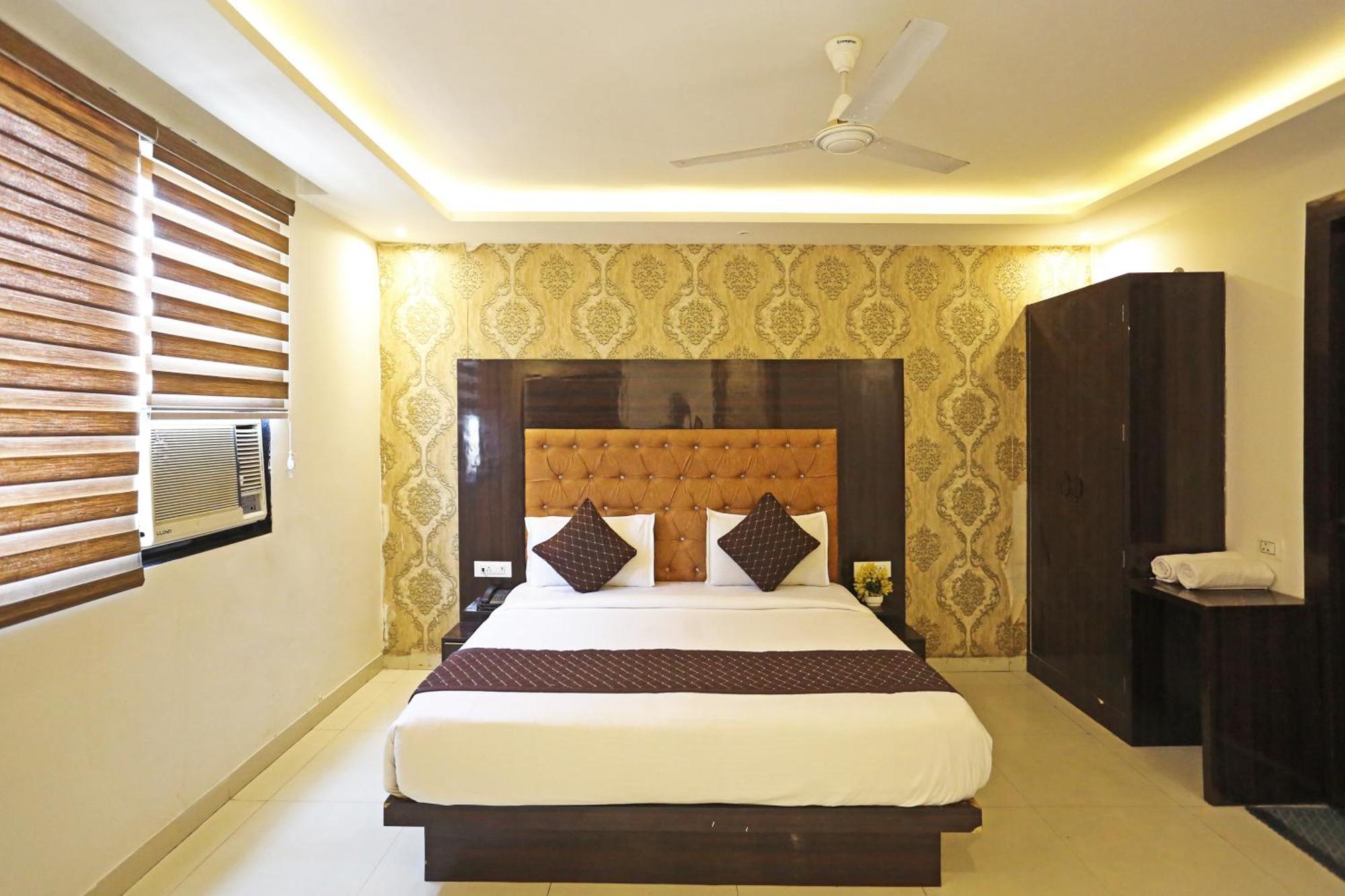 Hotel Iconic Near Delhi Igi International Airport นิวเดลี ภายนอก รูปภาพ