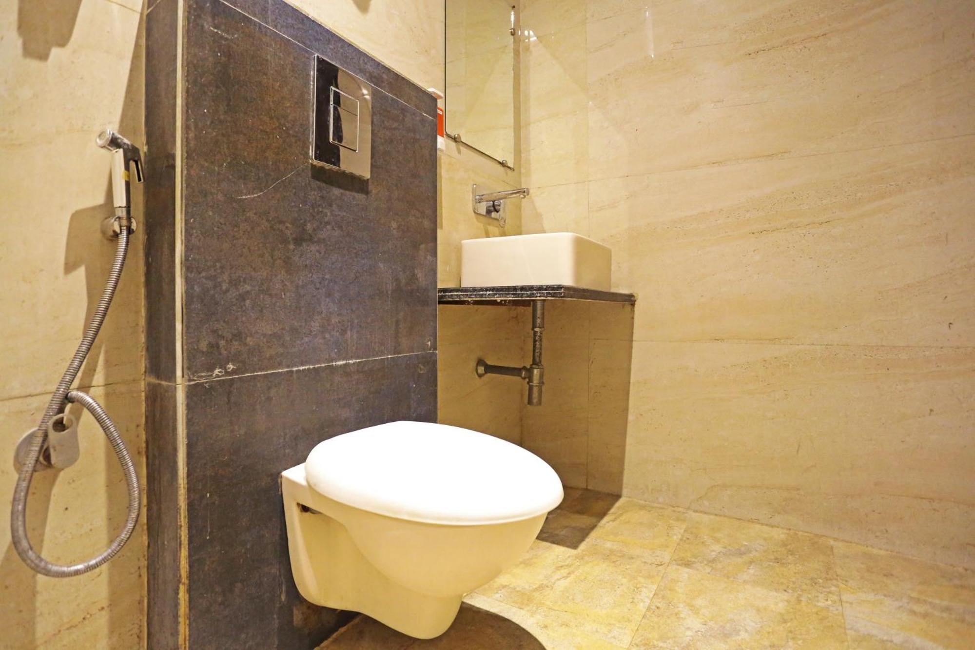 Hotel Iconic Near Delhi Igi International Airport นิวเดลี ภายนอก รูปภาพ